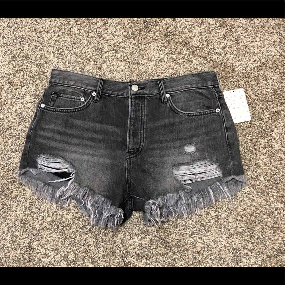 NEW Free People Denim Distressed Black Sho…